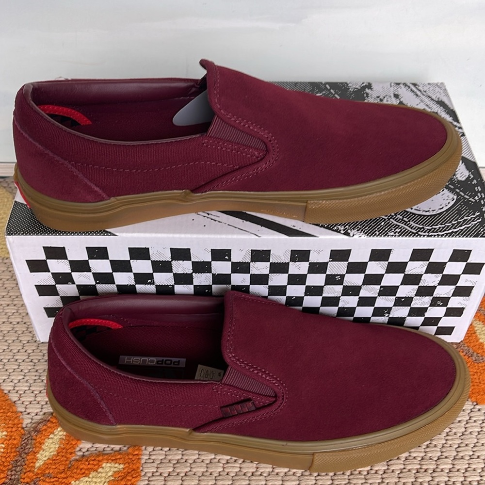 Vans WMNS Skate Slip-On
Port/Gum
VN0A5FCAK10
Sneakers - Picture 4 of 16